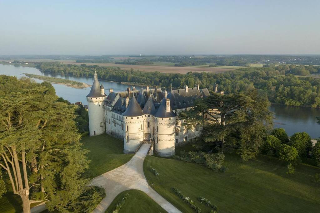 Amalouyse Studio De Charme Au Coeur Des Chateaux De Loire モンルイ・シュル・ロワール エクステリア 写真